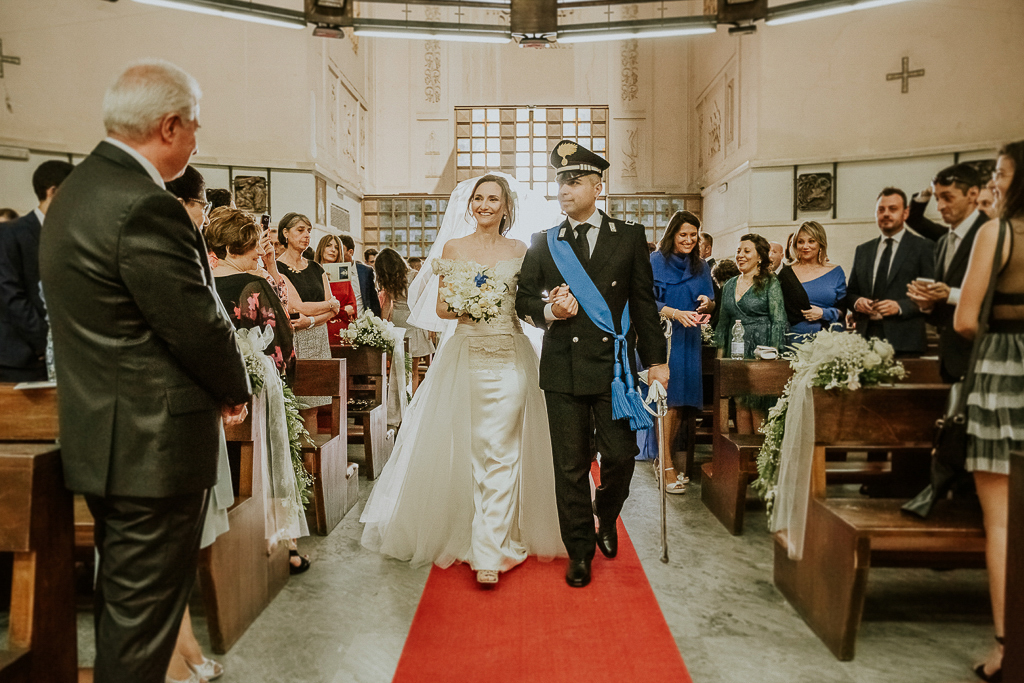 ingresso sposi in chiesa