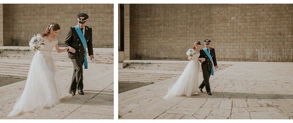 gli sposi passeggiano insieme