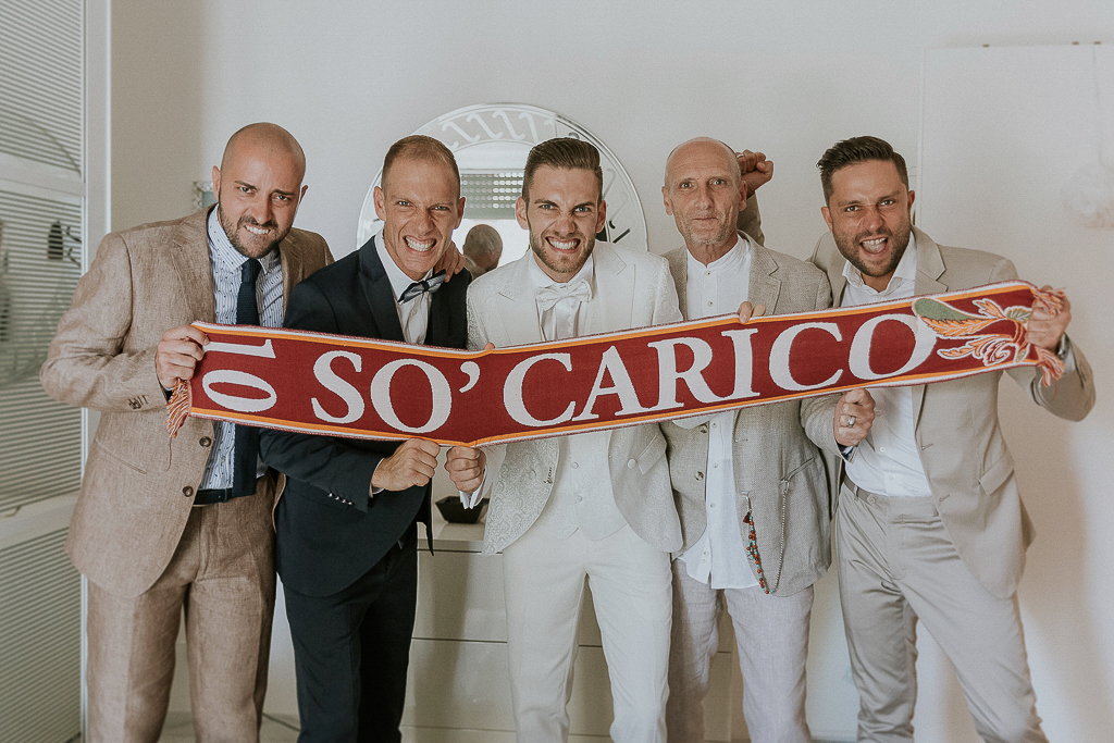 lo sposo è pronto per la sposa