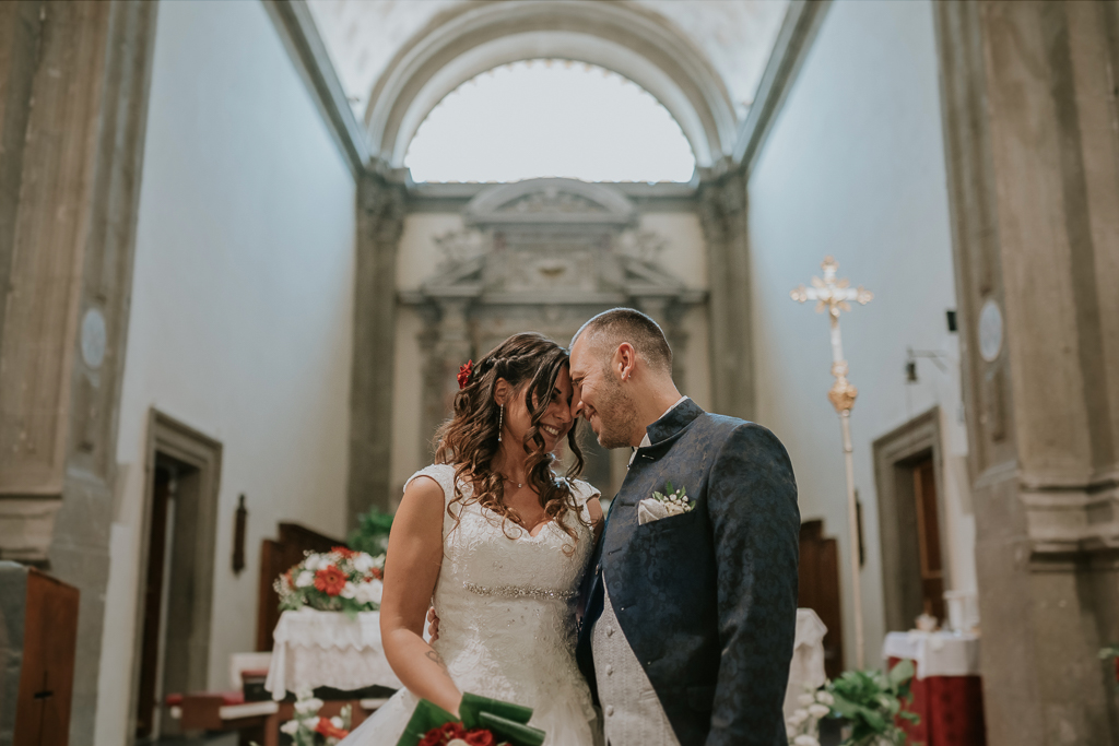 sposi in chiesa San Lorenzo Martire a formello