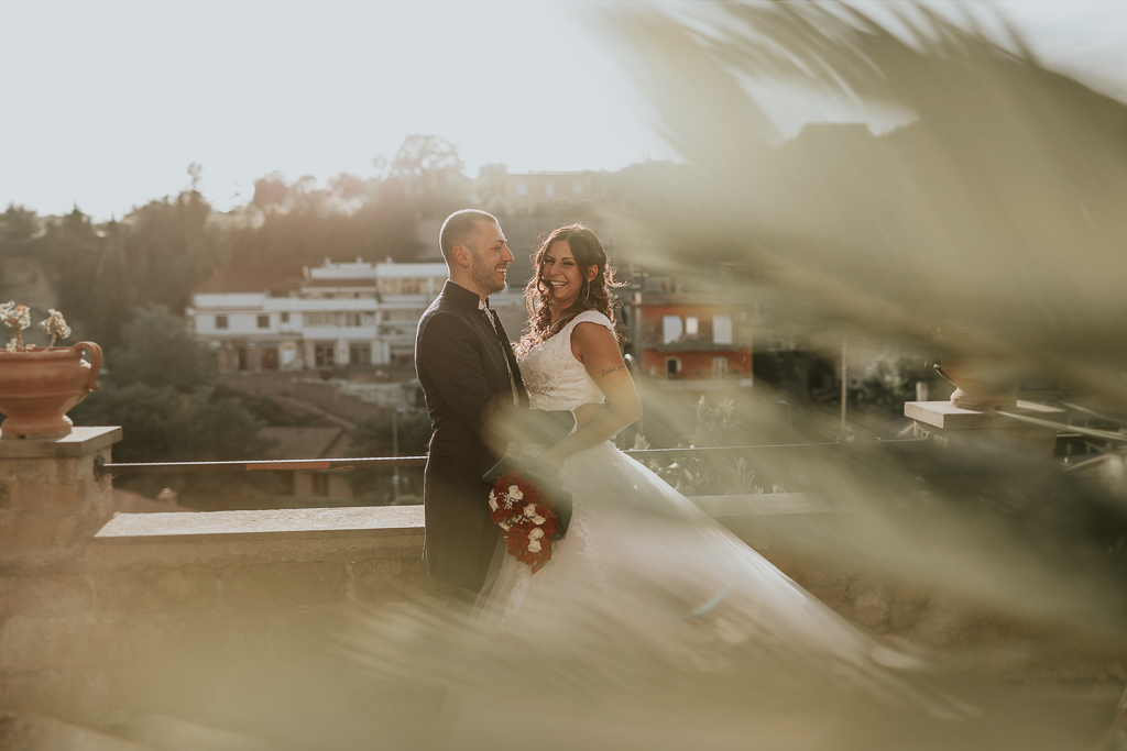 passeggiata sposi al tramonto