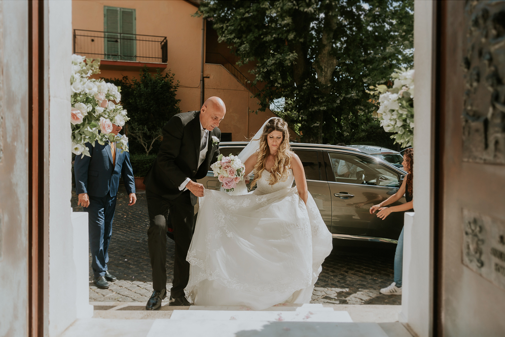 ingresso della sposa in chiesa