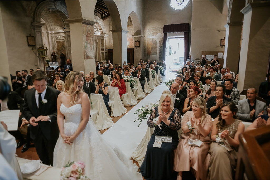matrimonio presso chiesa San Pancrazio isola Farnese