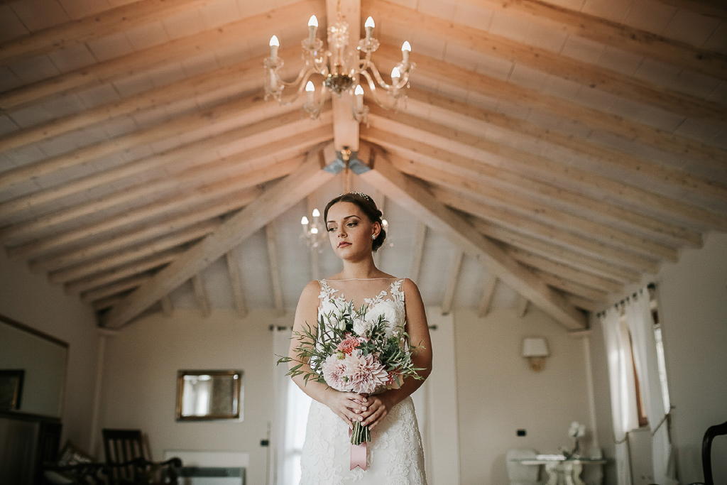 ritratto della sposa prima della cerimonia