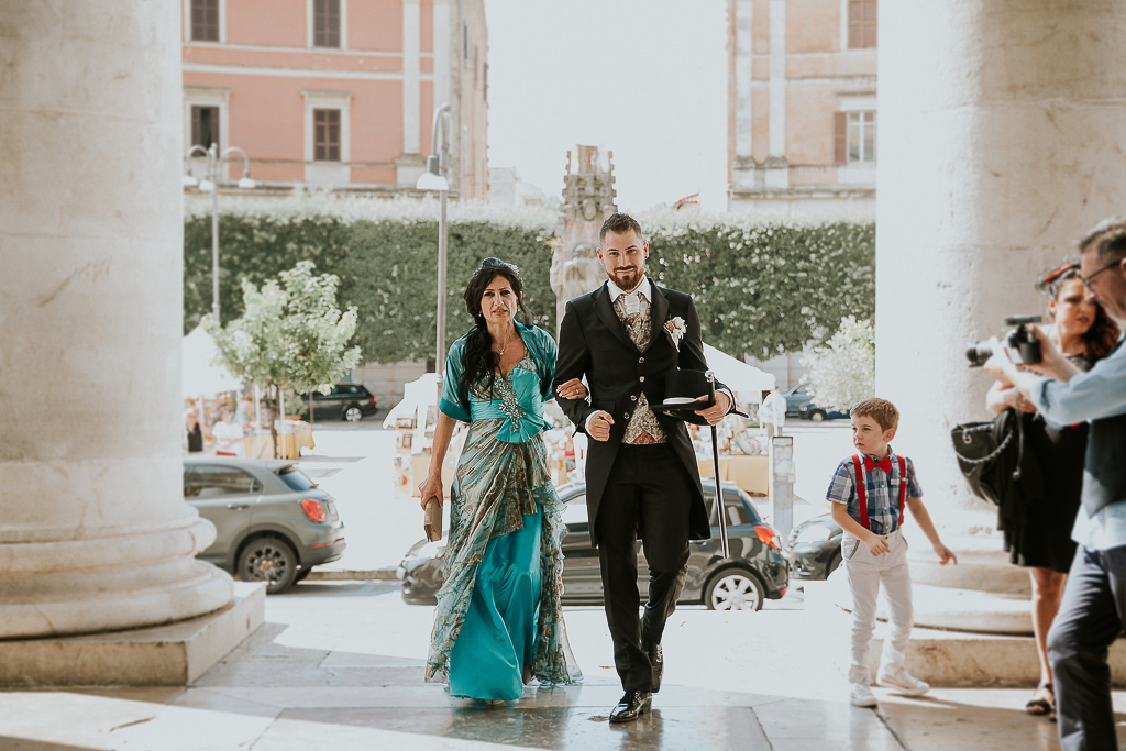 ingresso dello sposo in chiesa a terracina