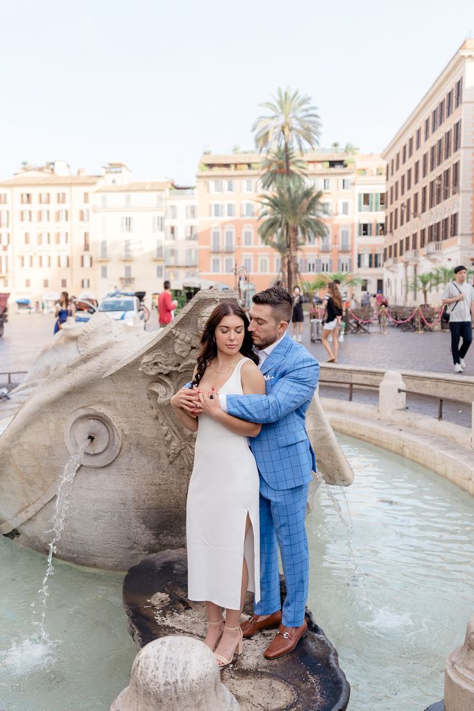couple photoshoot in Rome