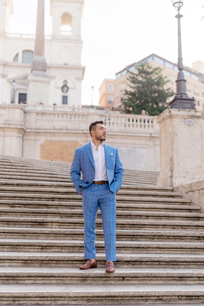 couple photoshoot in Piazza di Spagna